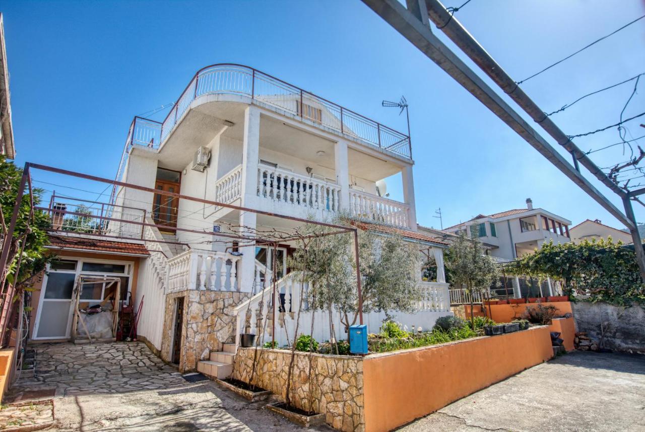 Apartments By The Sea Grebastica, Sibenik - 11463 Exterior photo